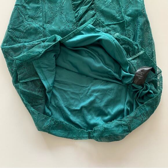 Urban Outfitters Estee Turquoise Ruched Lace Overlay Mini Dress Women's Large - Picture 9 of 11